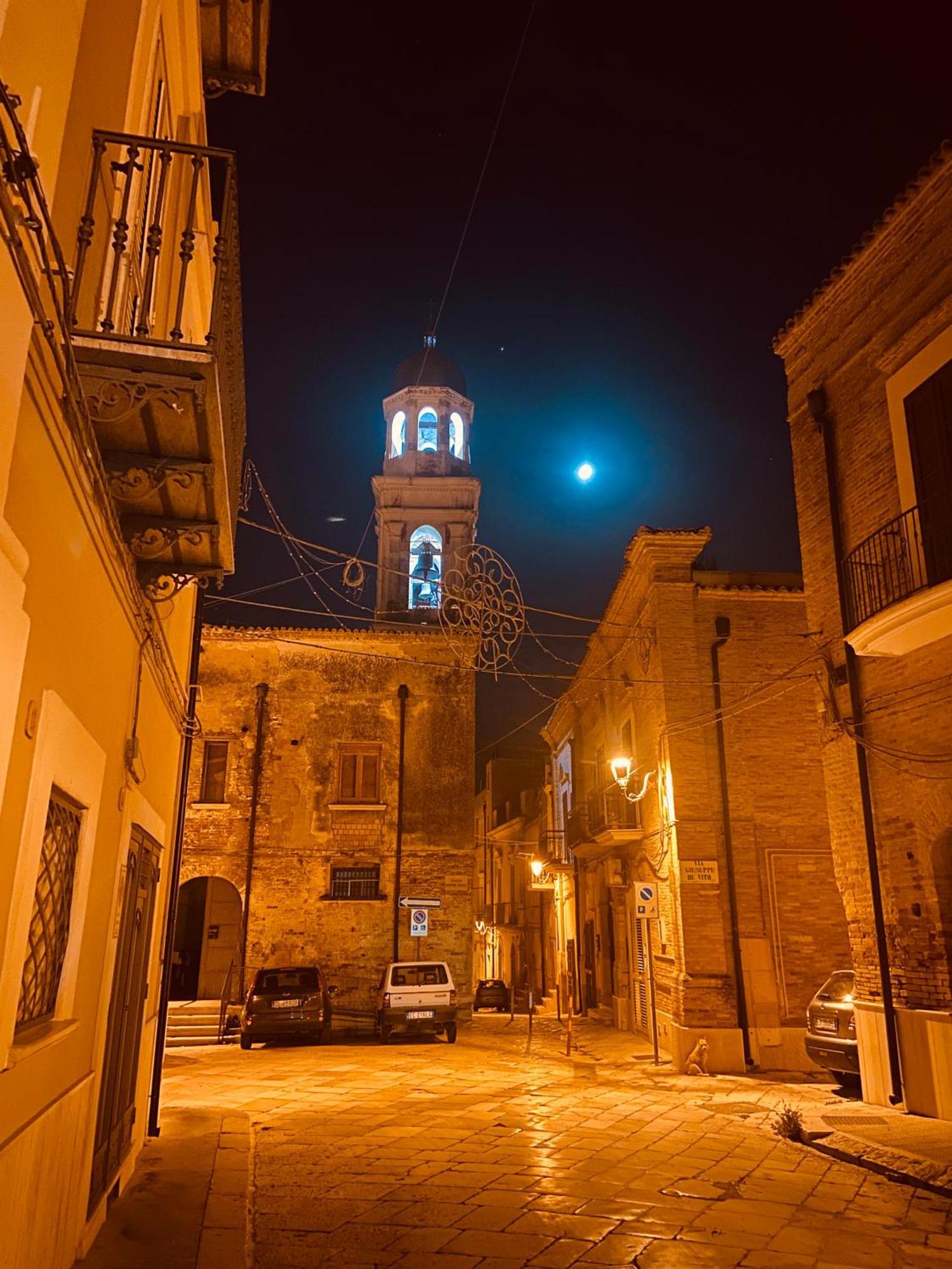 B&B Palazzo Veliero Al Castello Torremaggiore Exterior photo